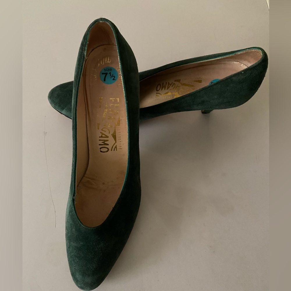 Vintage Salvatore Ferragamo pumps
